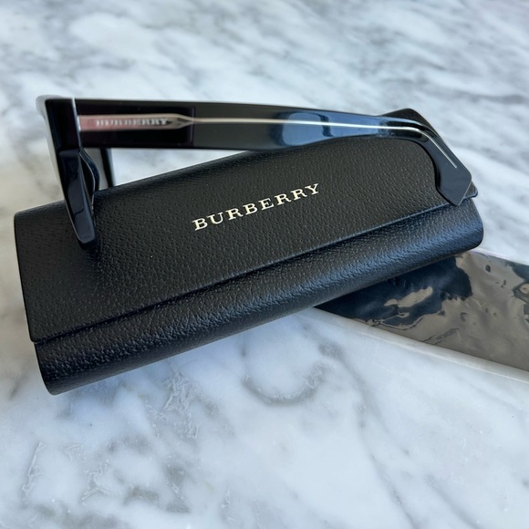 Men’s Black Burberry Sunglasses - New - Picture 3 of 4